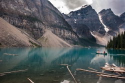 Lake_Louise_Canada_Canoe_Glacier_photo